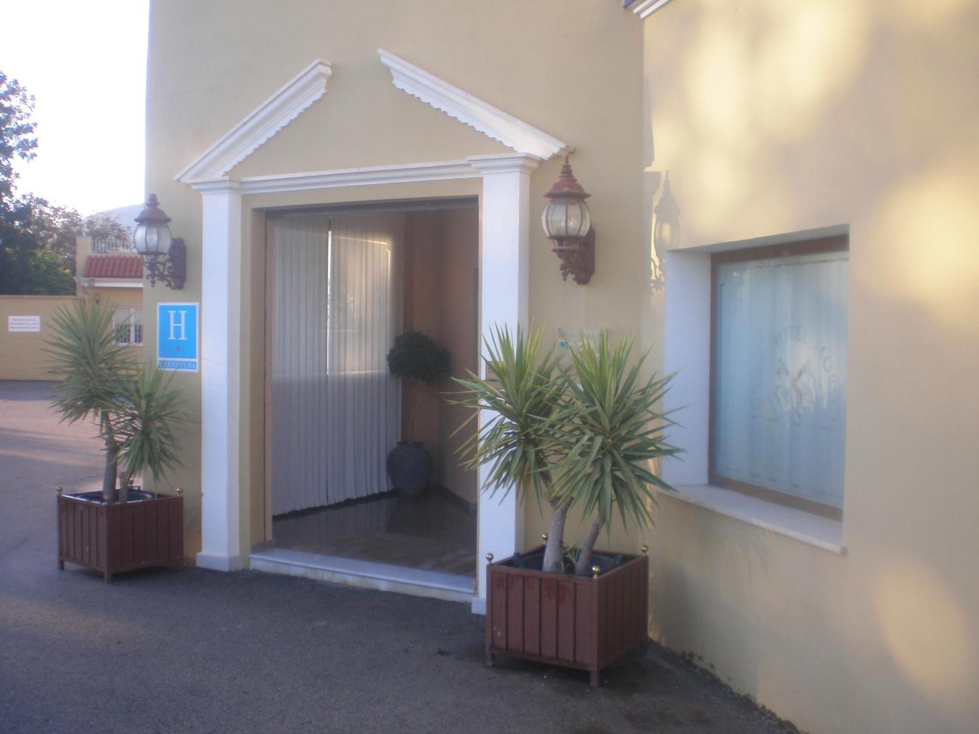 La Morona Hotel Morón de la Frontera Zewnętrze zdjęcie