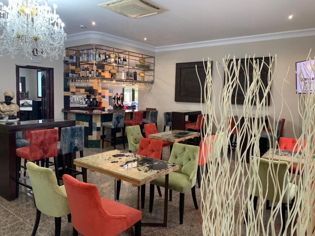La Morona Hotel Morón de la Frontera Zewnętrze zdjęcie