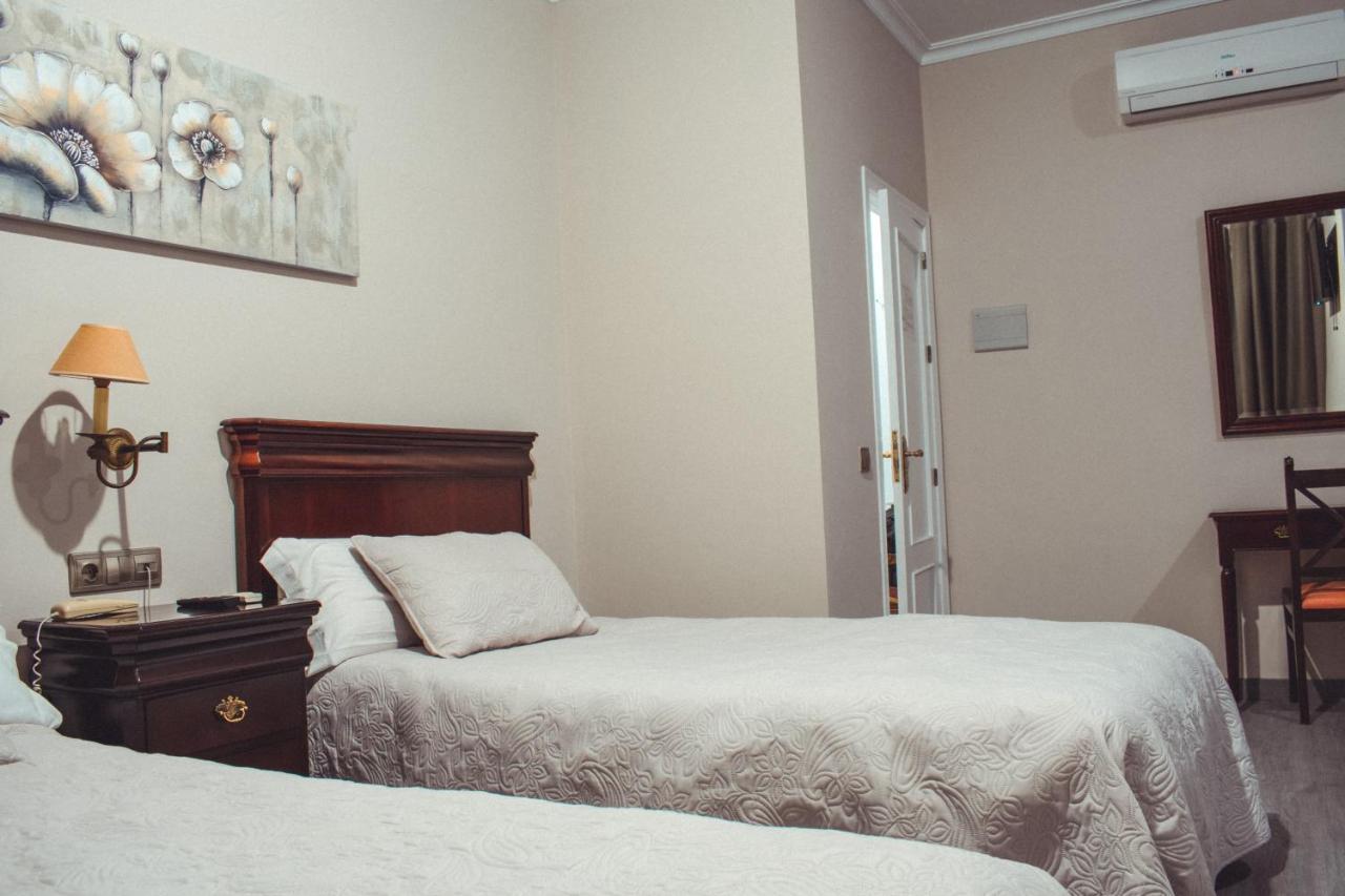 La Morona Hotel Morón de la Frontera Zewnętrze zdjęcie